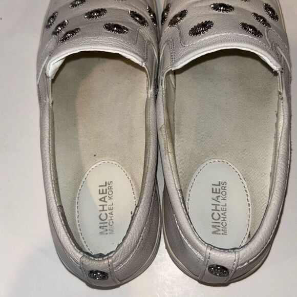 Michael Kors slip on Leo leather sneaker shoe white metallic stud Sz 6.5 EUC box - Picture 6 of 10